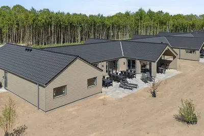 Image de Superbe maison à Glesborg avec sauna