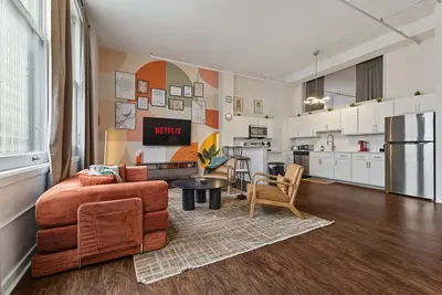 Image de New Skywalk Access-Downtown Work Retreat-Sleeps8