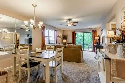 Image de Spacious 2-bedroom retreat with beautiful views in gated golf community