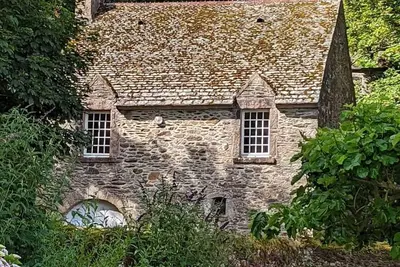 Image de Moulin face à la mer dans le parc d'un manoir, pour 4 à 6 pers, et leurs animaux