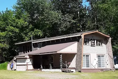 Image de 5-bedroom and 2. 5 bath house in Stratton, Maine