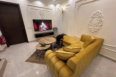 Image de 3 Bed House In Dha Phase 9 Town Lahore 5 minutes to Dolmen Mall Lahore