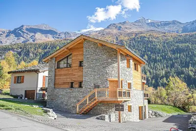 Image de Nouveau Chalet  entier à louer 8 - 12 personnes- domaine Skiable de Val-Cenis!