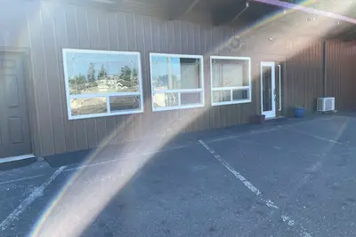 Image de Brookings Captain’s Quarters coastal escape in the Harbor of Brookings, Oregon.