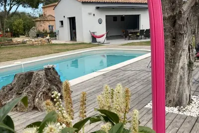 Image de Villa Sana individuelle avec piscine et pétanque
