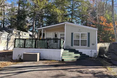 Image de Charming 2-bedroom home in Point Sebago Resort  located at 37 Purple Road -