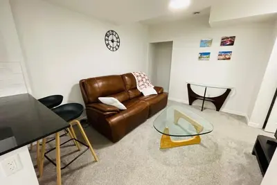 Image de Modern Comfort in Nw Calgary