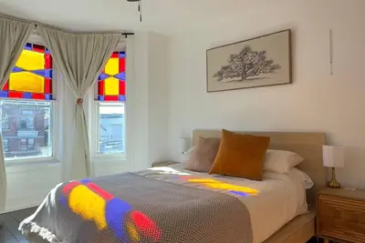 Image de Bright & Spacious Home close to Nyc and World Cup