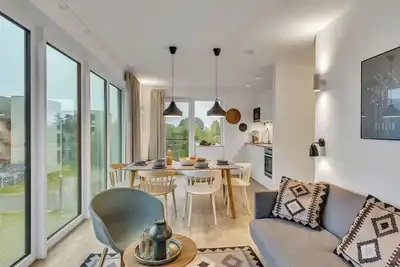 Image de Bel appartement pour 6 personnes avec piscine, Wifi, bain à remous, Tv, balcon et animaux admis