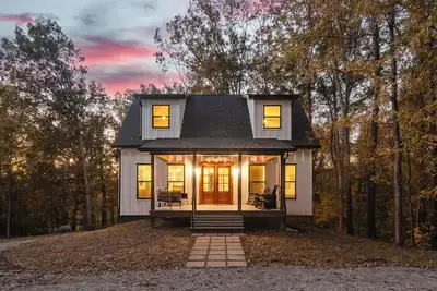 Image de Sleeps 10 · Hot Tub · Game Room · 500 Mb WiFi · Ev Charger