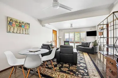 Image de Peaceful 2br stay in old Torquay - 500m to shops