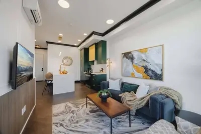 Image de Walk University District, Near Hospitals & Shops