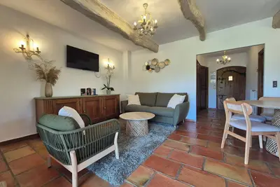 Image de Experience Luxury in the Cote D'Azur - 5 bdr villa with pool, sleeps up to 15