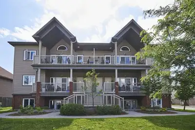 Image de 2br Apartment in quiet Neighbourhood, Near Airport