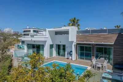 Image de 3 Bed Room Villa Private Heated Pool