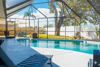 Image de The Palm & Petal Getaway, 4br Pool home near Usssa and Port Canaveral Cruise