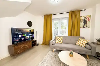 Image de Modern 3 Bedroom Wolverhampton City Center Home with wifi & parking.