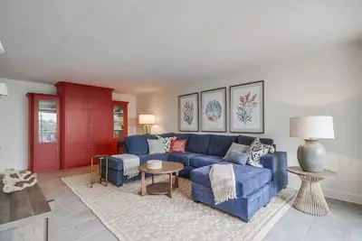 Image de Coastal Townhouse - Close to Everything!