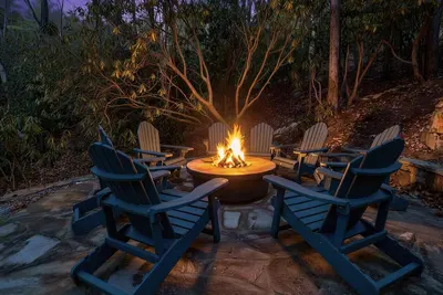 Image de Fern Hollow Cottage w Hot Tub & Game Room