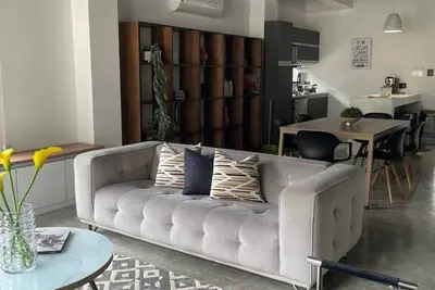 Image de Modern and beautiful 3bd Industrial Loft in Lomas