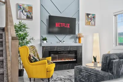 Image de Spacious|4 Beds|Sleeps 10|Near Airport|Family Home