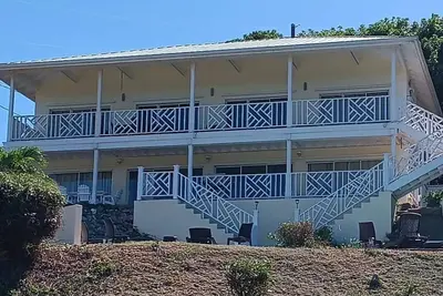 Image de Spacious 6-bedroom villa with Ac and large private pool