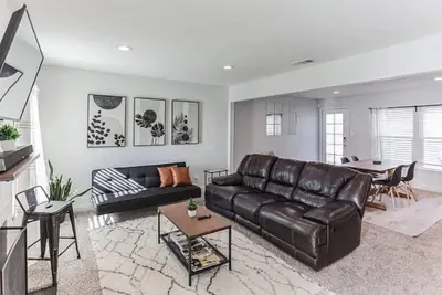 Image de Modern 3br Home, Long term Corporate Ready