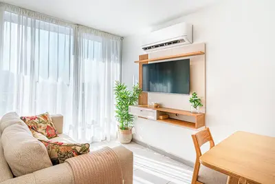 Image de 3br Cartagena Stay with Balcony & Fresh Breeze