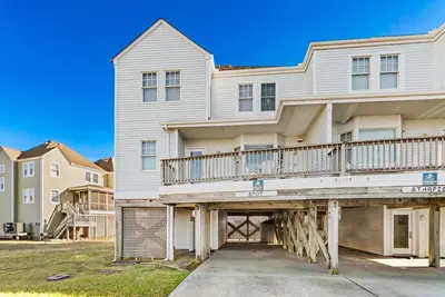 Image de Spot: Dog-Friendly Buxton Townhouse Near Beach