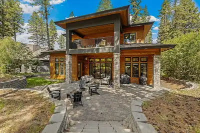 Image de Fox & the Fairway- On the golf course in Spring Mtn Ranch w/ Ac & club access