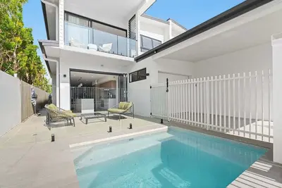 Image de Potts Villa – Your Serene Beachside Escape