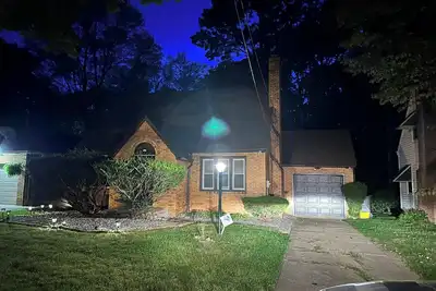 Image de Charming 3-bedroom house with Ac, centrally located Mill Creek Park Youngstown