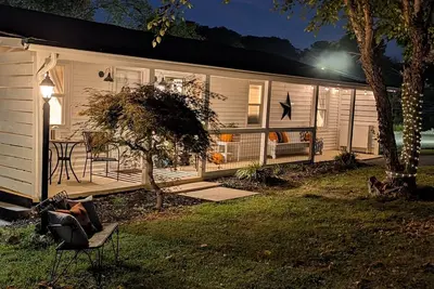 Image de Cowboys Cottage Cozy Farmhouse Retreat