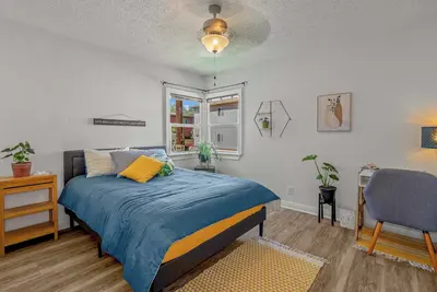 Image de Historic Quiet Home W/Free Parking by Hollywood