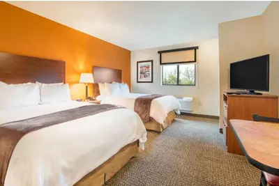 Image de Relax in a Welcoming 2-Queen Room with kitchenette