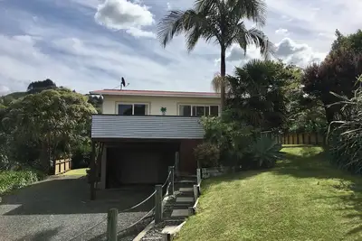 Image de Classic 2-bedroom bach in Waihi Beach perfect for relaxing getaway