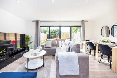 Image de 3 Bed | Contractors | Relocation | Kent | Parking