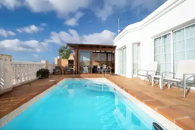 Image de Villa with sea views and private pool overlooking the harbour.