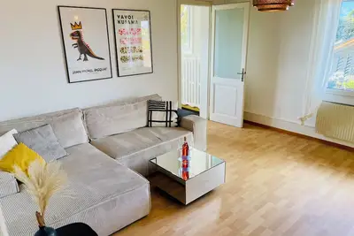 Image de Stylish vacation apartment with balcony & lake view - your oasis of peace on Lake Thun