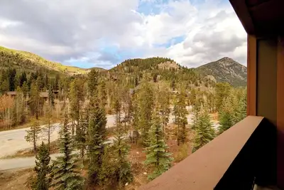 Image de King bed w/Mountain Views, & Pool/ Hot tub