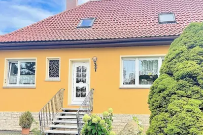Image de Semi-detached house with large garden and terrace