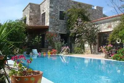 Image de Spacious 5-Br villa in charming Bodrum Bitez with Private Pool - Metis Holiday
