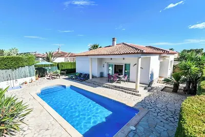 Image de Villa Laura Poblets - Trois Chambres Villa, Couchages 6