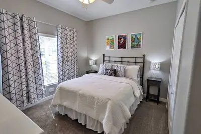 Image de Daisy's Cottage, Private Pool, Spacious Paradise Palms Townhome