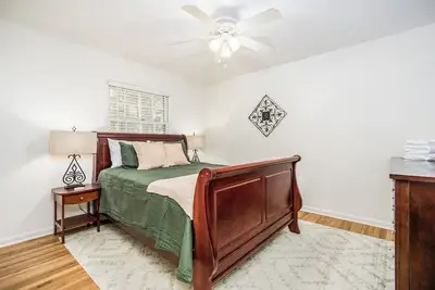 Image de 6. 5 Acres - Newly Remodeled Private Ranch