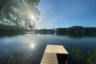 Image de Lakefront Get Away