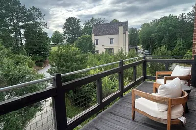 Image de Welcome to your dream stay in the heart of vibrant, walkable Serenbe!