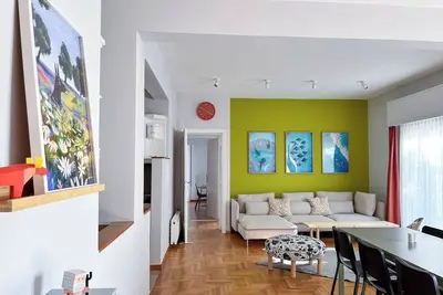 Sunny Flat with Sea View —Steps from the Beach