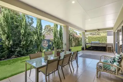 Image de Sophistication & Style – Near Gabbinbar!