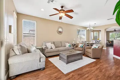 Image de Family‑Friendly 4‑Bed Home in Phoenix- Patio, & Fast Wi‑Fi